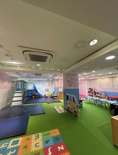 Stay'N'Play - Wembley Childcare creche - Soft Play kids