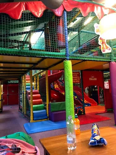 Waggon & Horses Wacky Warehouse