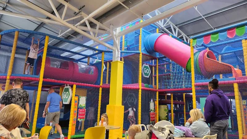 Grass Hoppers Indoor & Outdoor Play (Tingley Garden Centre)