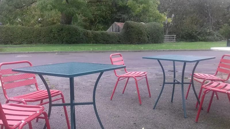 Holly Tree Tots Café