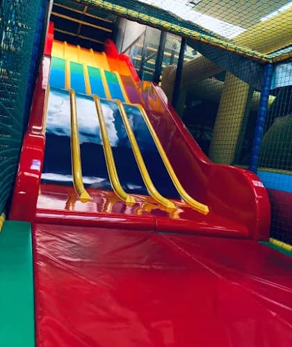 5 ALIVE BRADFORD Adventure Soft Play Centre/ INDOOR FOOTBALL (SEE WEBSITE FOR OPERATING HOURS)