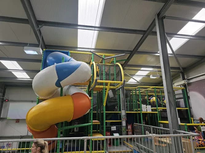 Hangar 5 Trampoline Park
