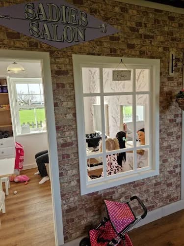 Play and Bee Role Play Centre