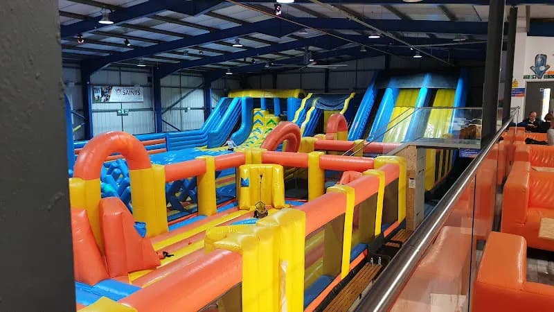 TopJump Inflatable Park & VR Arcade MK