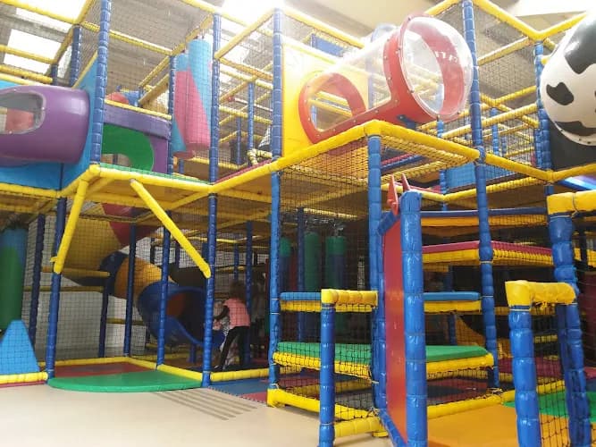 Hoodles Playbarn