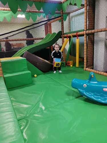 Leo’s Play Den