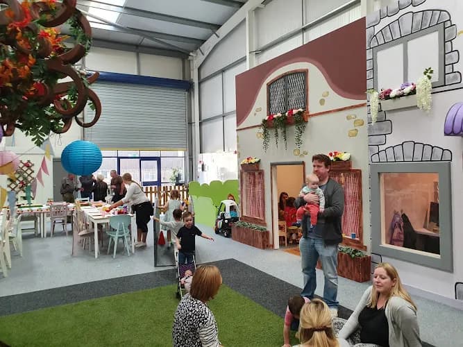 Little Oaks Play Village