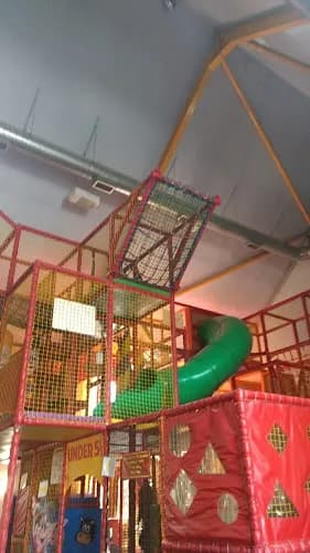Catch Corner Wacky Warehouse