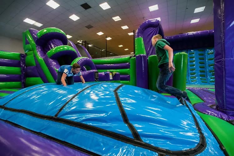 JUMP 360 Trampoline Park: Stockton