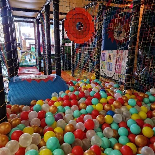 Amaz-Ballz Play Café