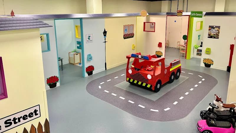 Little Street (Chidren's Role Play)