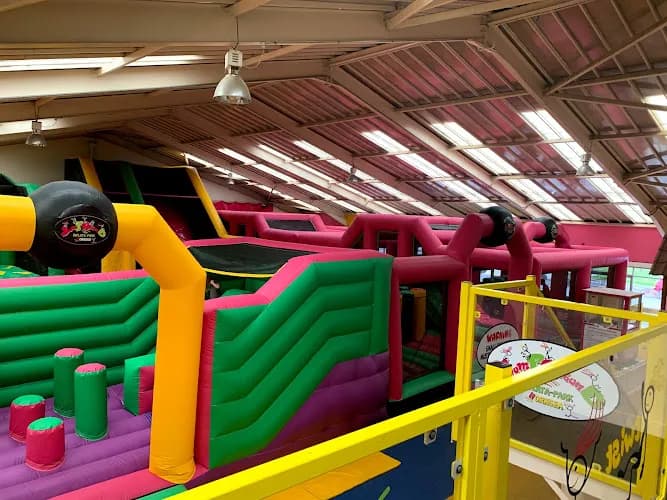 Jump Around Inflata-park