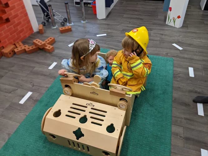 Dre Twt Ltd (Children’s Role Play Carmarthenshire)