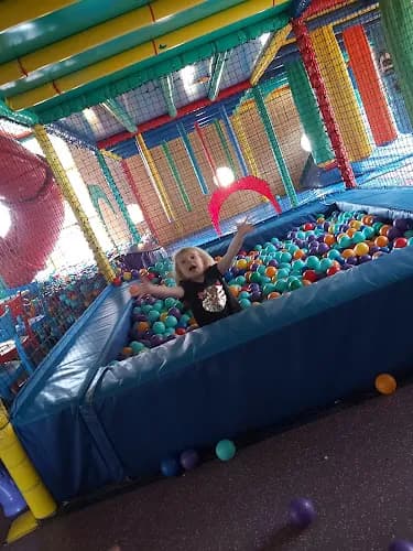 Fuzzy Ed's Fun House